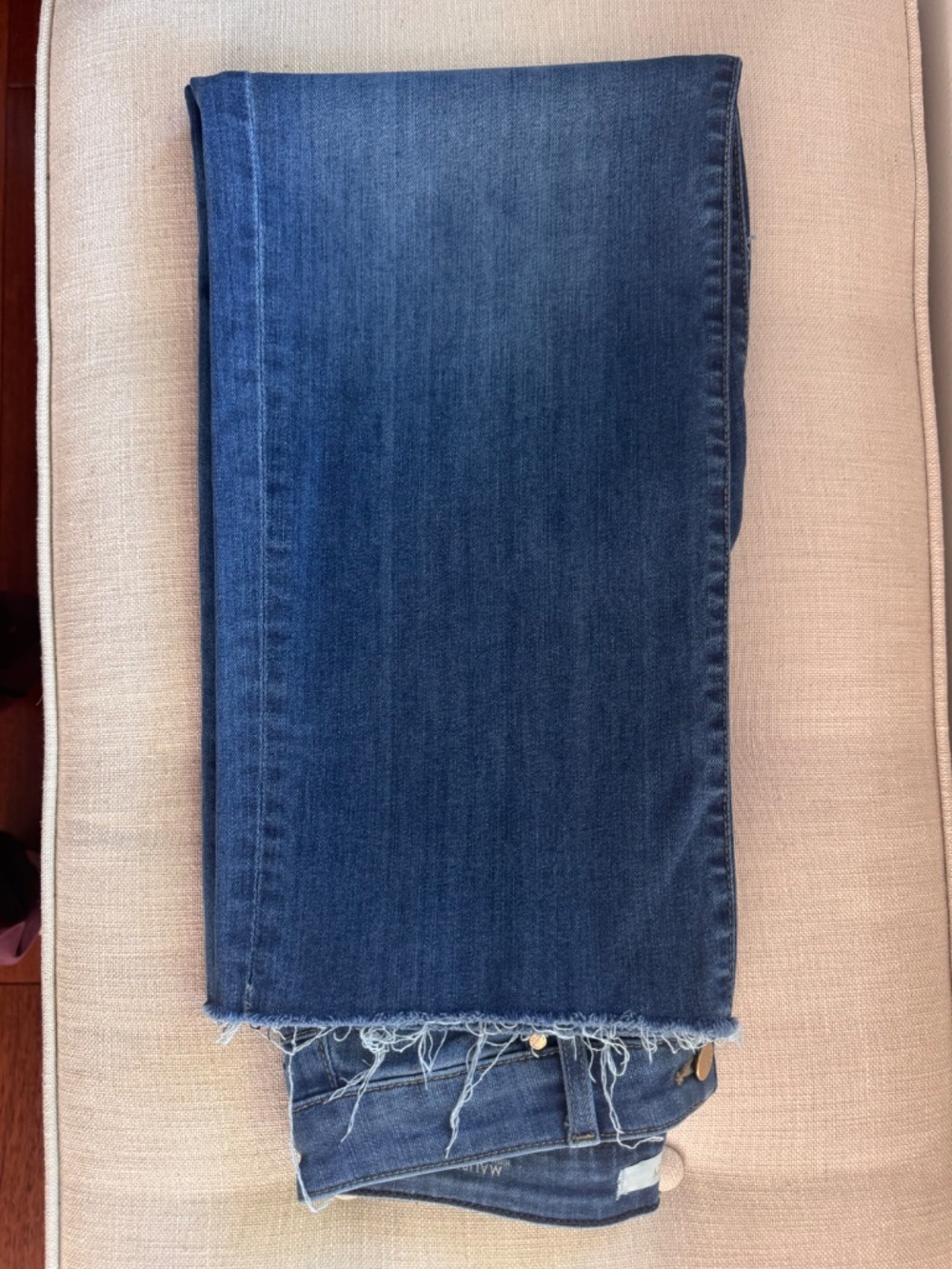 Fidelity Malibu High-Wide Crop Jeans | Size 27 | Raw Hem | Premium Denim - Picture 10 of 10